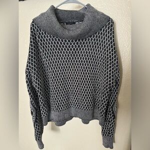 Bobi sweater in size L.